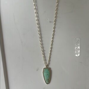 Kendra Scott Gold and Green Necklace with Elegant Pendant